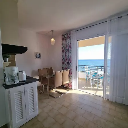 Lejlighed Glyfada Comfort 25 *